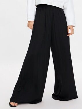 Zara Wide Flowy Pants Size L